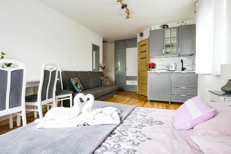 Quadruple Room with Balcony image 1