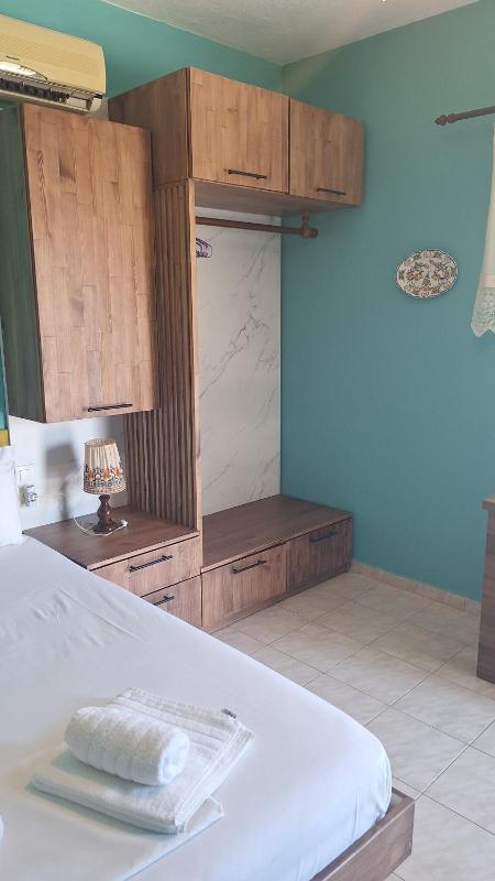 Studio with Sea View image 3