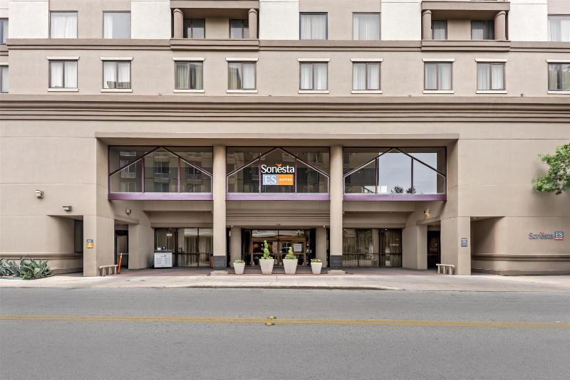 Sonesta ES Suites San Antonio Downtown Alamo Plaza - image 21