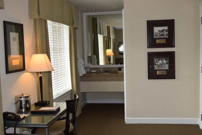 Classic Double Room with Shower image 4