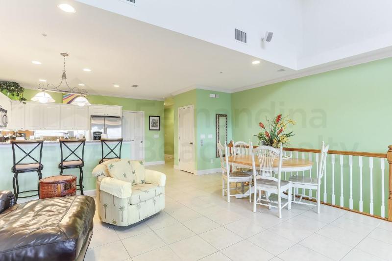241 S Fletcher Ave - image 11