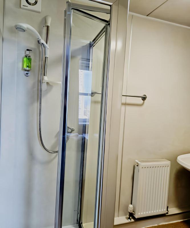 Quadruple Room image 2