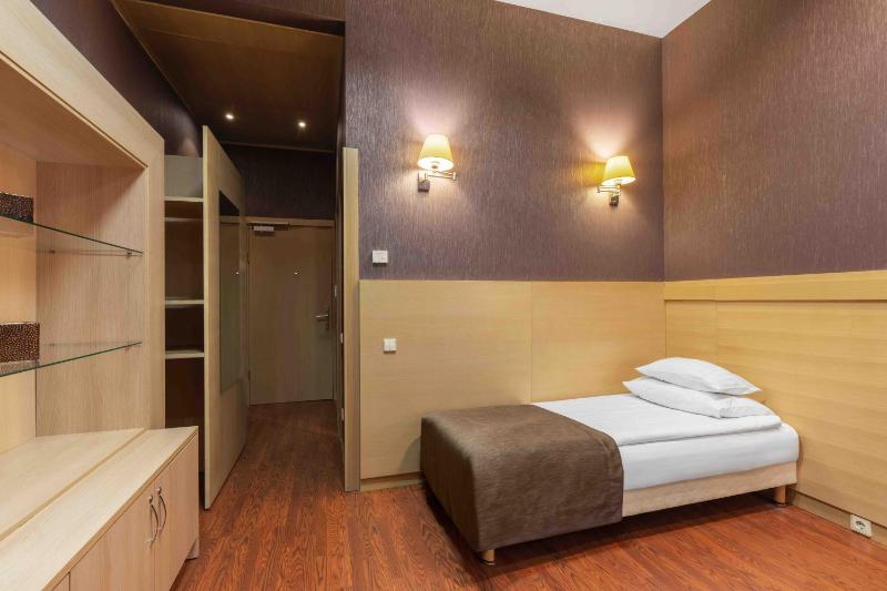 Comfort Single Room image 2