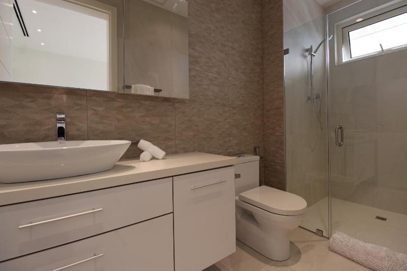 Luxury Beach 2BR Condo Coral By Bocobay - image 15