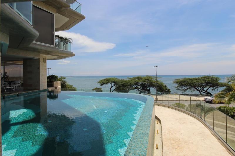 Luxury Beach 2BR Condo Coral By Bocobay - image 6