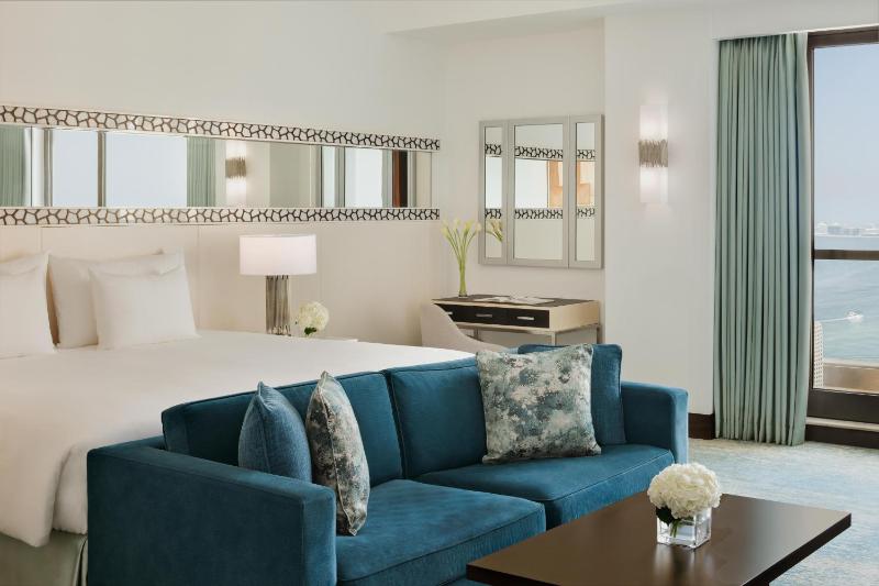 Sea View Junior Suite with Balcony- Full Ain Dubai View-Coral Lounge Access image 3