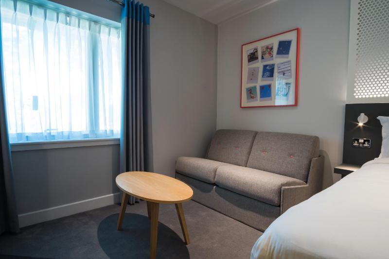 Standard Double Room image 2