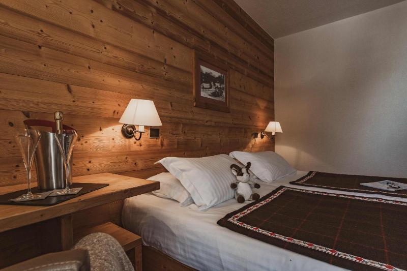 Traditional Double Room/Twin Room with balcony image 1
