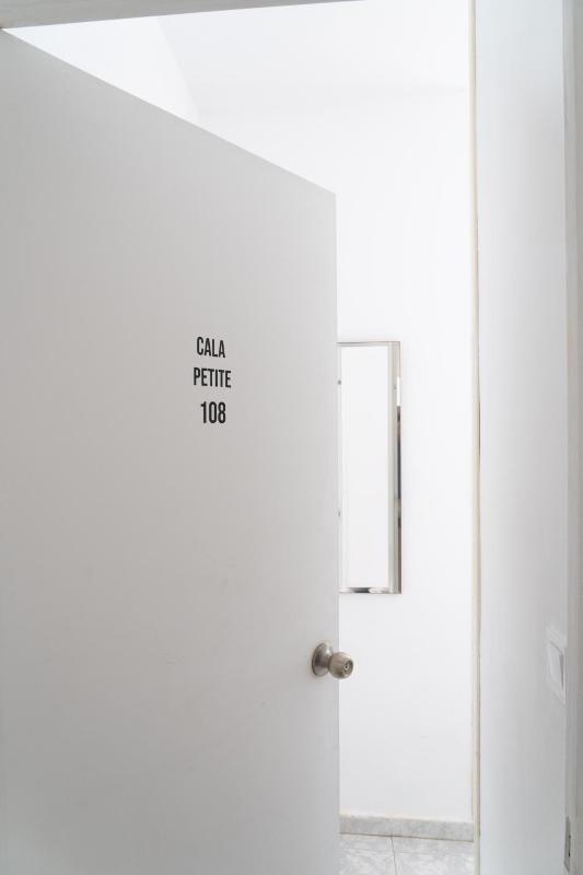 Twin Room with Terrace image 2