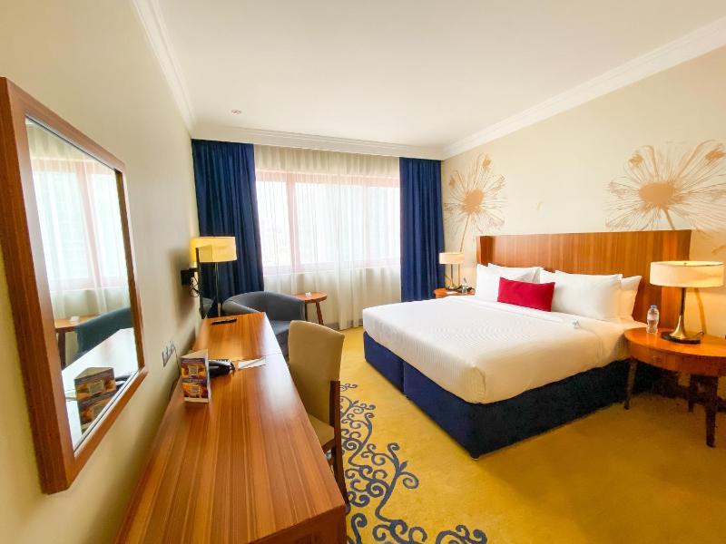 Deluxe Family Suite image 1