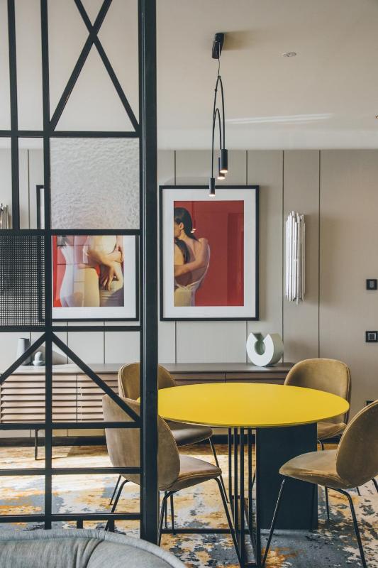 One-Bedroom Iconic Suite image 3