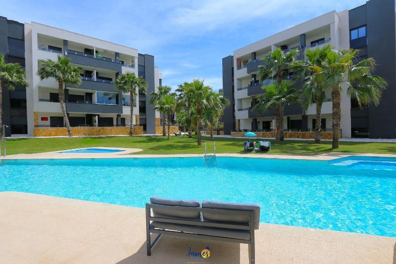 Chic Sunset Apart with Com Pool Duly14 - image 14