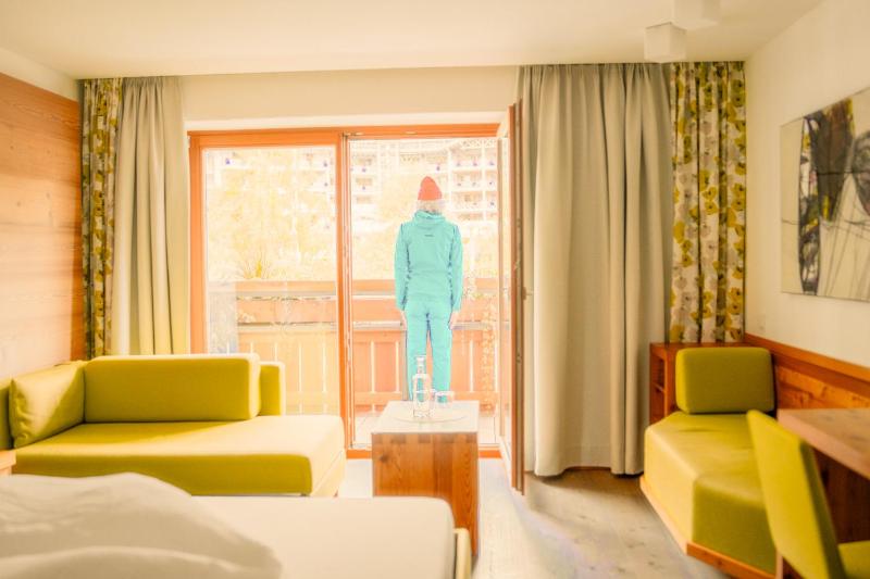 Superior Double Room with Balcony image 1