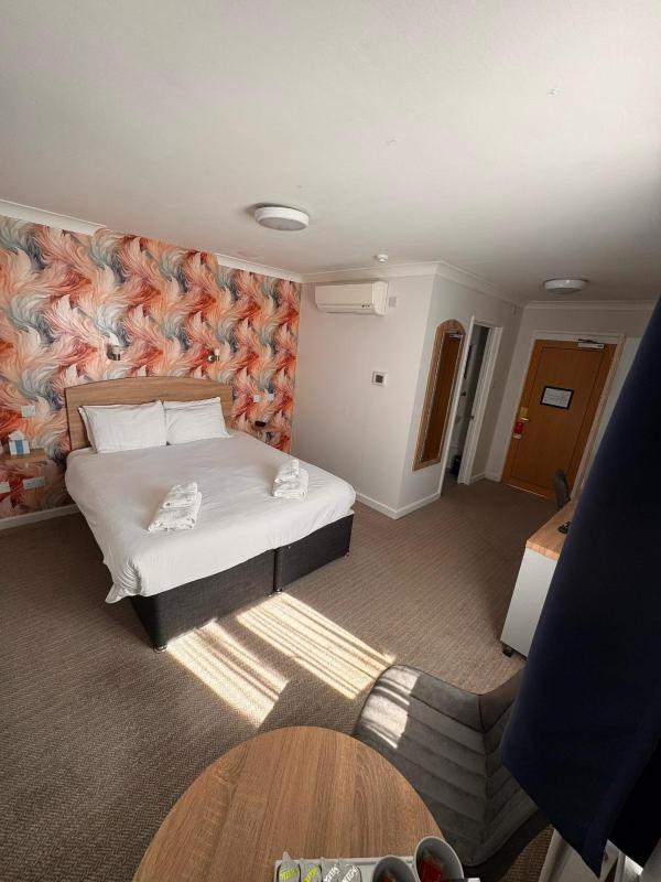 Ashley Court Hotel - image 11