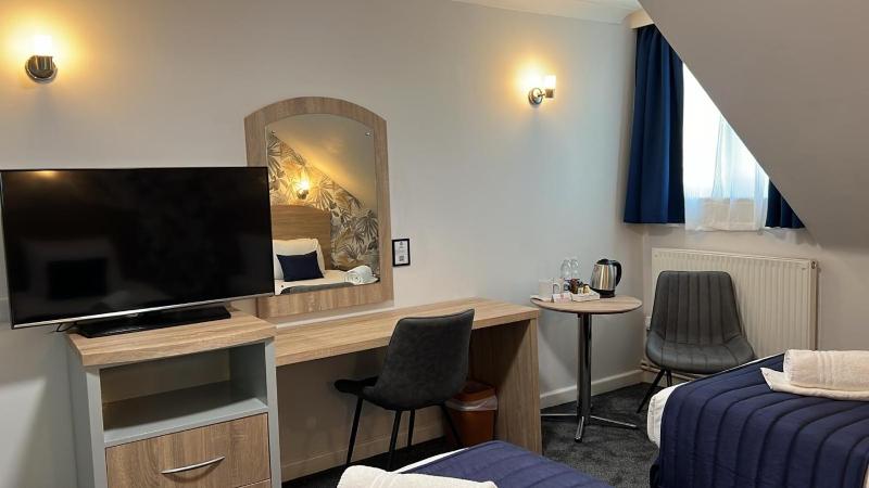Ashley Court Hotel - image 12