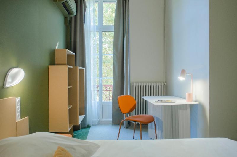 Deluxe Double Room image 1