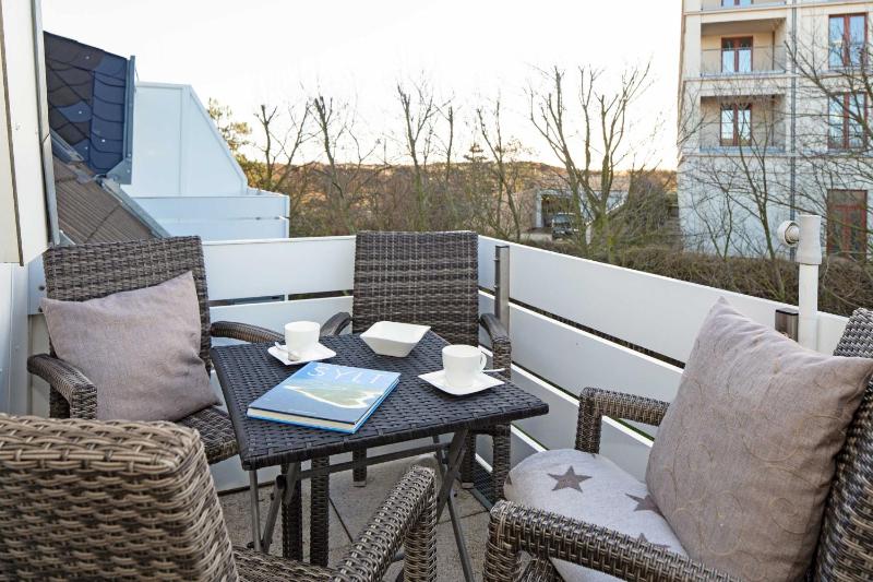 Two-Bedroom Apartment with Balcony image 4