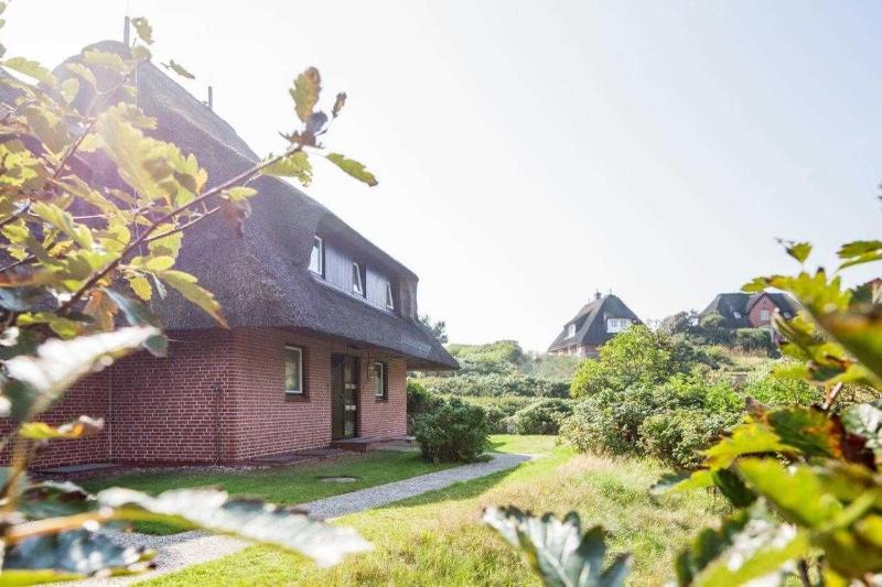 Two-Bedroom Apartment with Shower  image 4