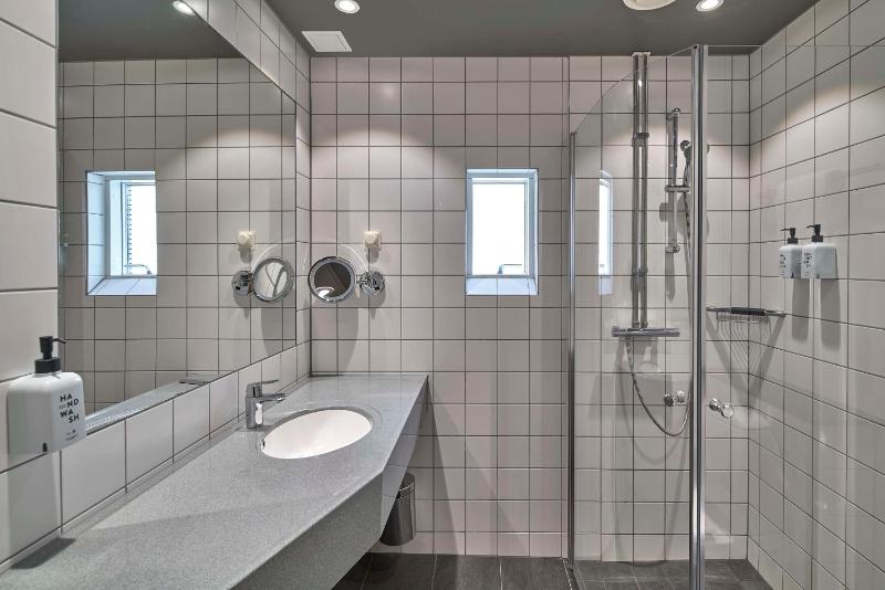 Standard  Room image 3