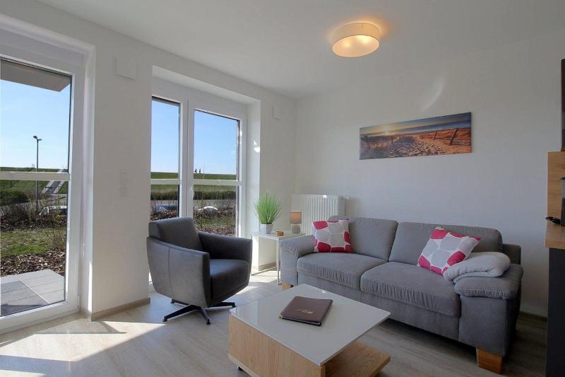Two-Bedroom Apartment with Balcony and Terrace image 1