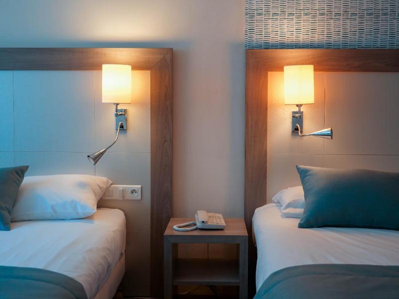 Suite with Double Bed and Sofa Bed image 1