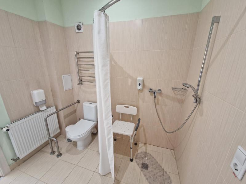 Double or Twin Room - Disability Access image 2