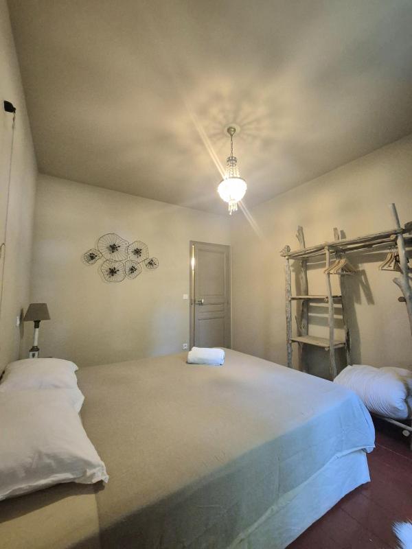 Three-Bedroom Cottage image 4