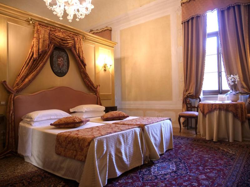 Junior Suite image 3