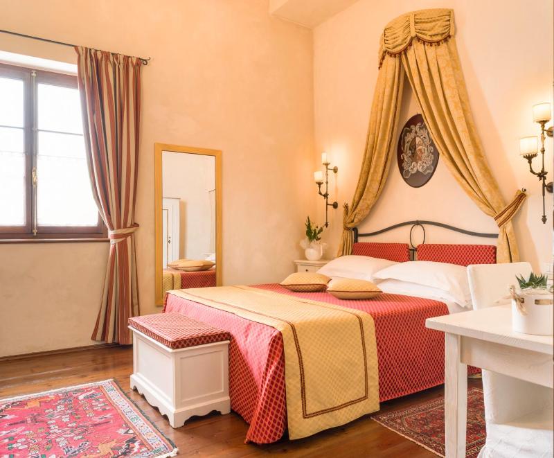 Superior Double Room image 4