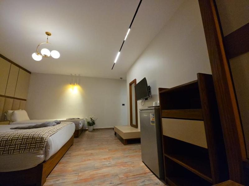 Aura Garden City Hotel - image 11