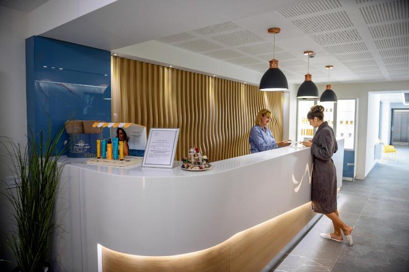 Mirage Beach Spa Hotel - image 5