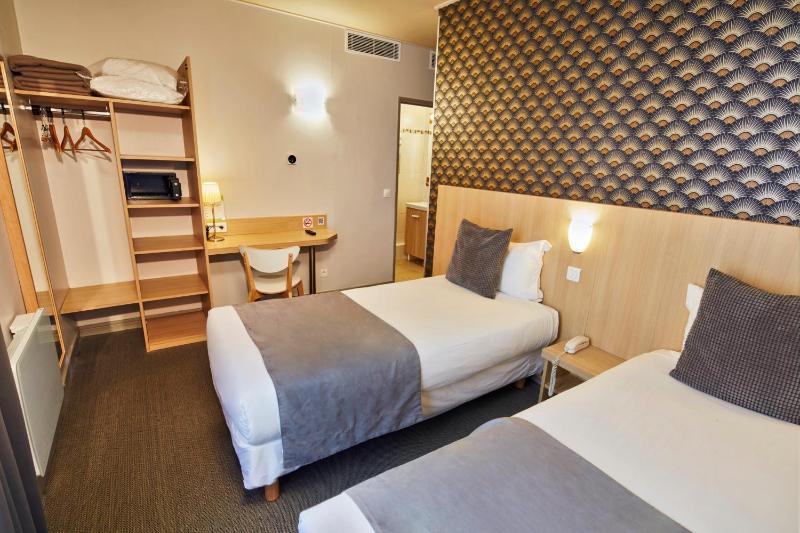 Family Offer (2 Separate Double Rooms) image 1