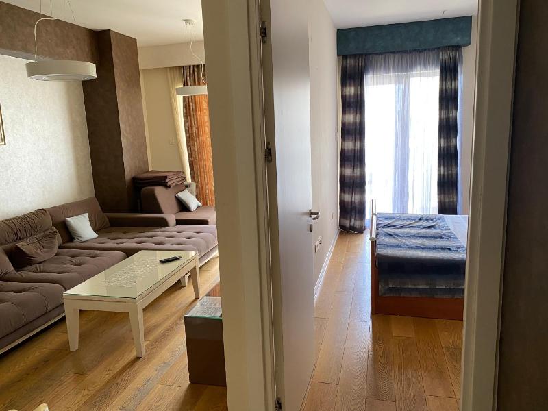  Luxury One Bedroom Apartment with Terrace and Sea View image 3
