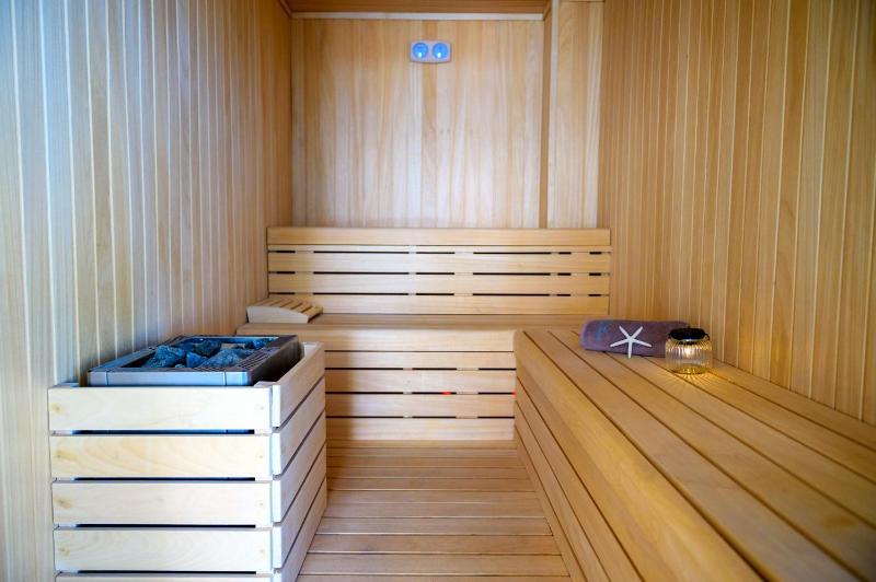 Mirage Beach Spa Hotel - image 29