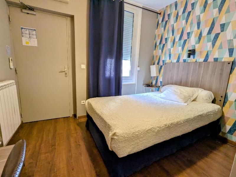 Standard Single Room image 2