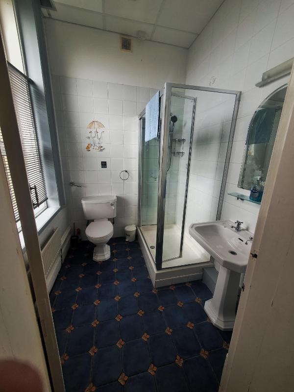 Apartment image 3
