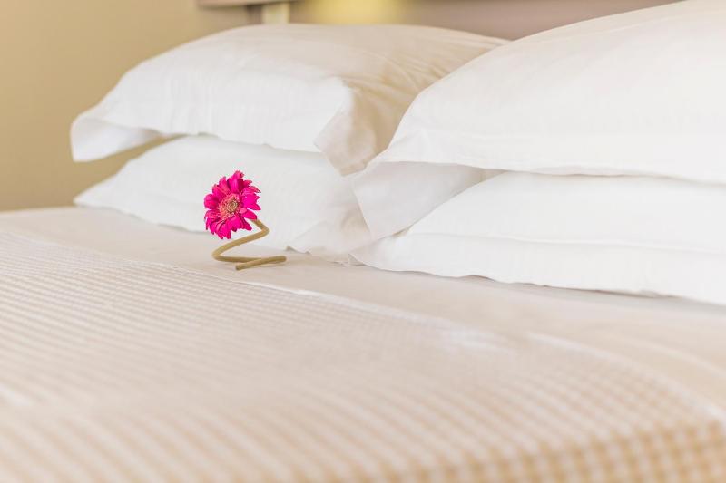 Two-Bedroom Villa Sea View with Private Heated Pool  image 4