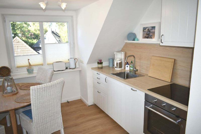 Fischerhus Ferienwohnung Deck 2 - image 3
