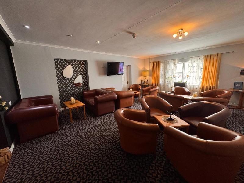 Ashley Court Hotel - image 25