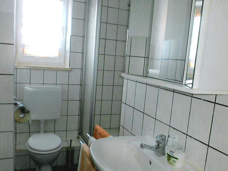 One-Bedroom Apartment image 4