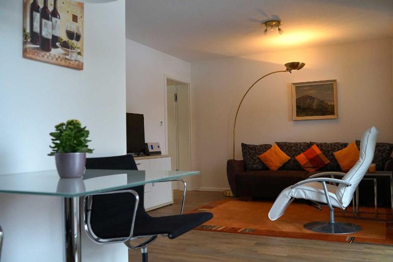 One-Bedroom Apartment with Lake View image 1