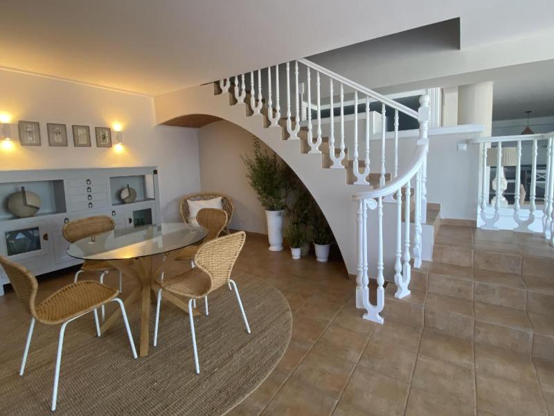 Th29 Deluxe beachfront apartment in Tamarit - image 29
