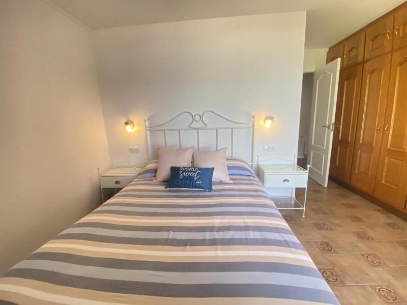 Th29 Deluxe beachfront apartment in Tamarit - image 20