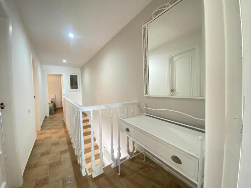 Th29 Deluxe beachfront apartment in Tamarit - image 35