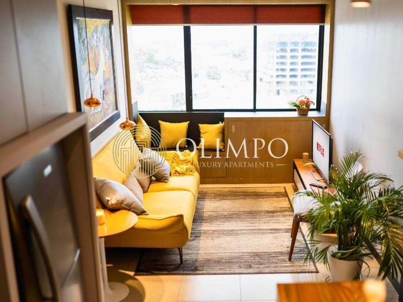 Suite moderna con vista a la ciudad y al río en Puerto Santa Ana - image 1