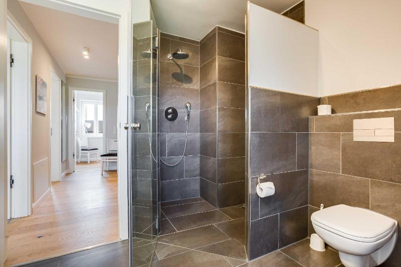 Three-Bedroom House image 2