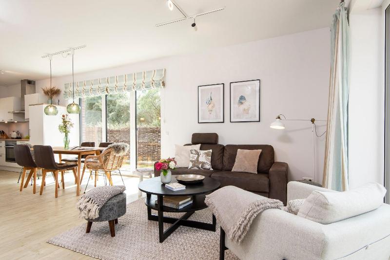 Three-Bedroom Apartment with Terrace image 1