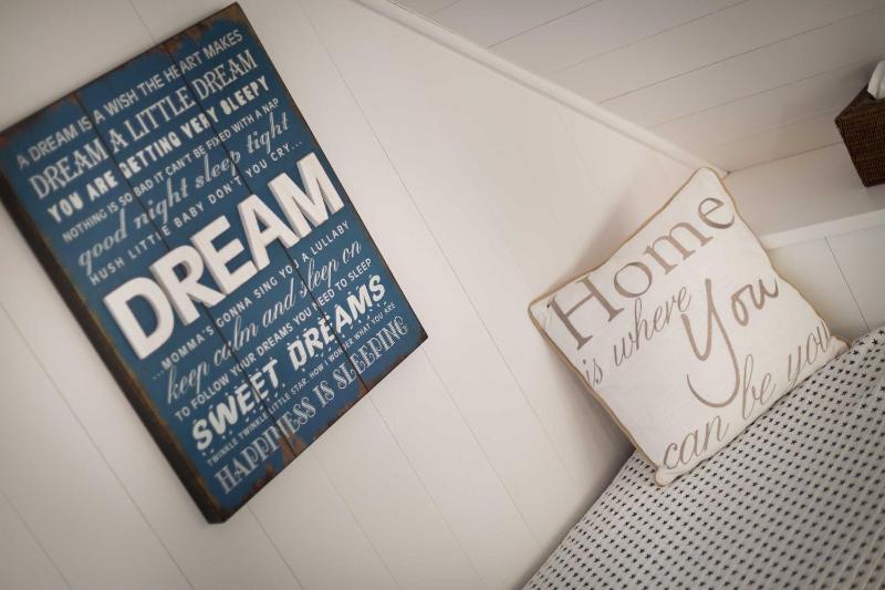 Three-Bedroom House image 4