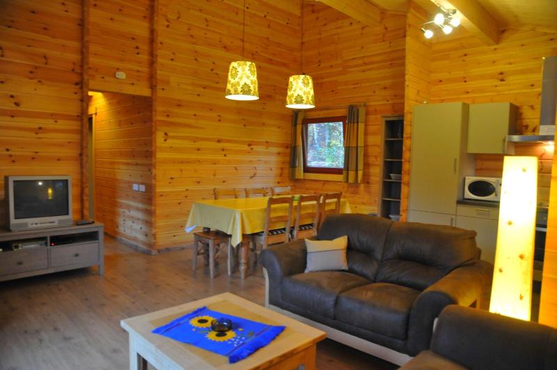 Two-Bedroom House image 4