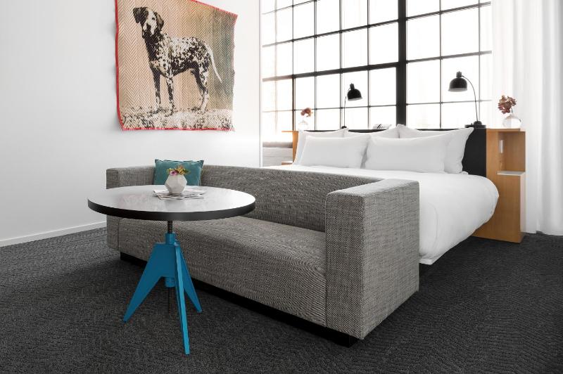 One-Bedroom Luxury Loft Suite image 2